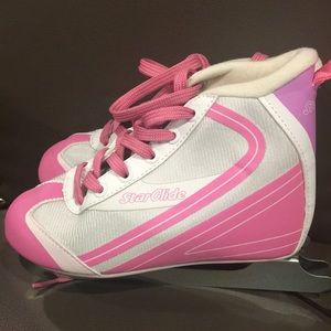 Girls new ice skates.